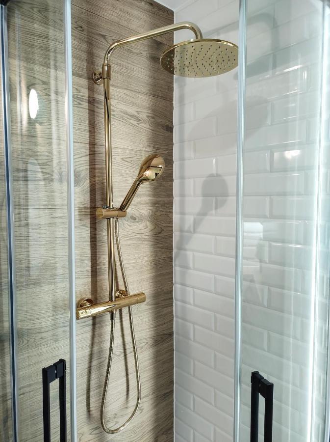 Cozy And Great Location By Cooee Apartments وارسو المظهر الخارجي الصورة