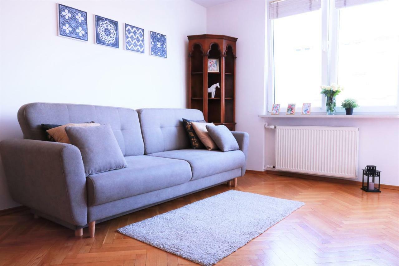 Cozy And Great Location By Cooee Apartments وارسو المظهر الخارجي الصورة