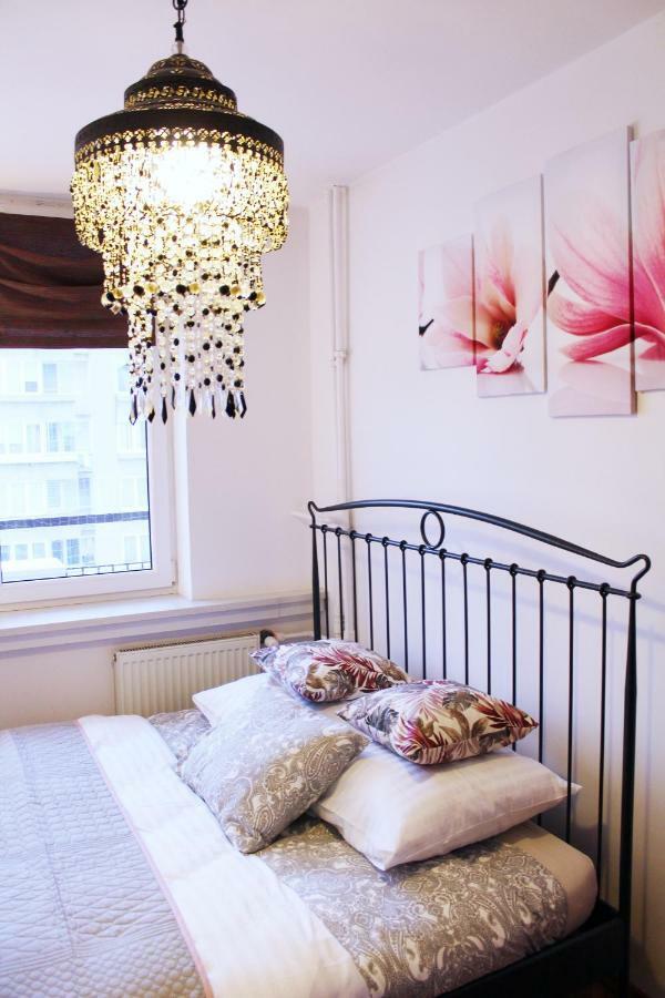 Cozy And Great Location By Cooee Apartments وارسو المظهر الخارجي الصورة