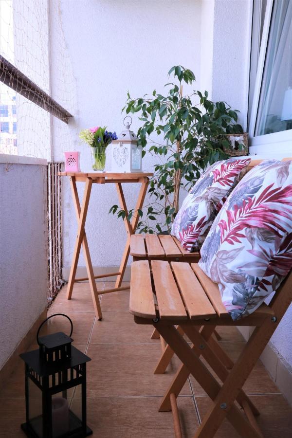 Cozy And Great Location By Cooee Apartments وارسو المظهر الخارجي الصورة